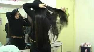 Chinese ladys amazing long silky hair [upl. by Eseila]