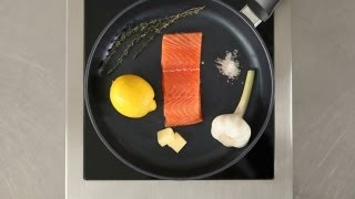 Lachs richtig braten  Die Fischexperten von Deutsche See machens vor [upl. by Jelene]