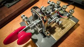 Vibroplex Vibrokeyer Morse Key [upl. by Ned598]