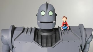 Mondo THE IRON GIANT deluxe figure review [upl. by Suinuj]